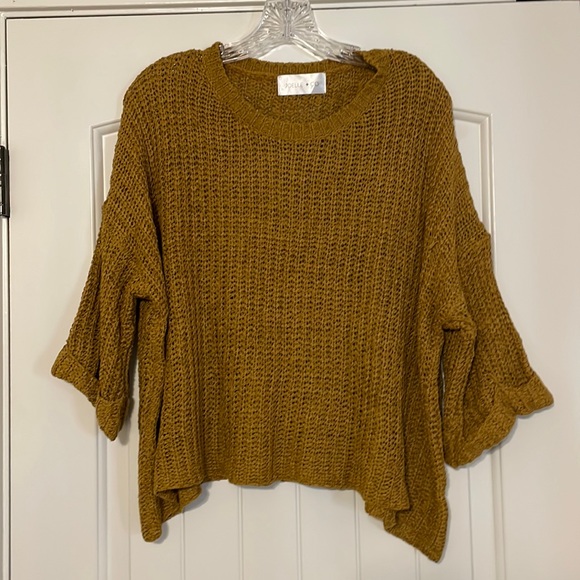 Joelle + Co Mustard Yellow Sweater Size Small - Picture 1 of 4
